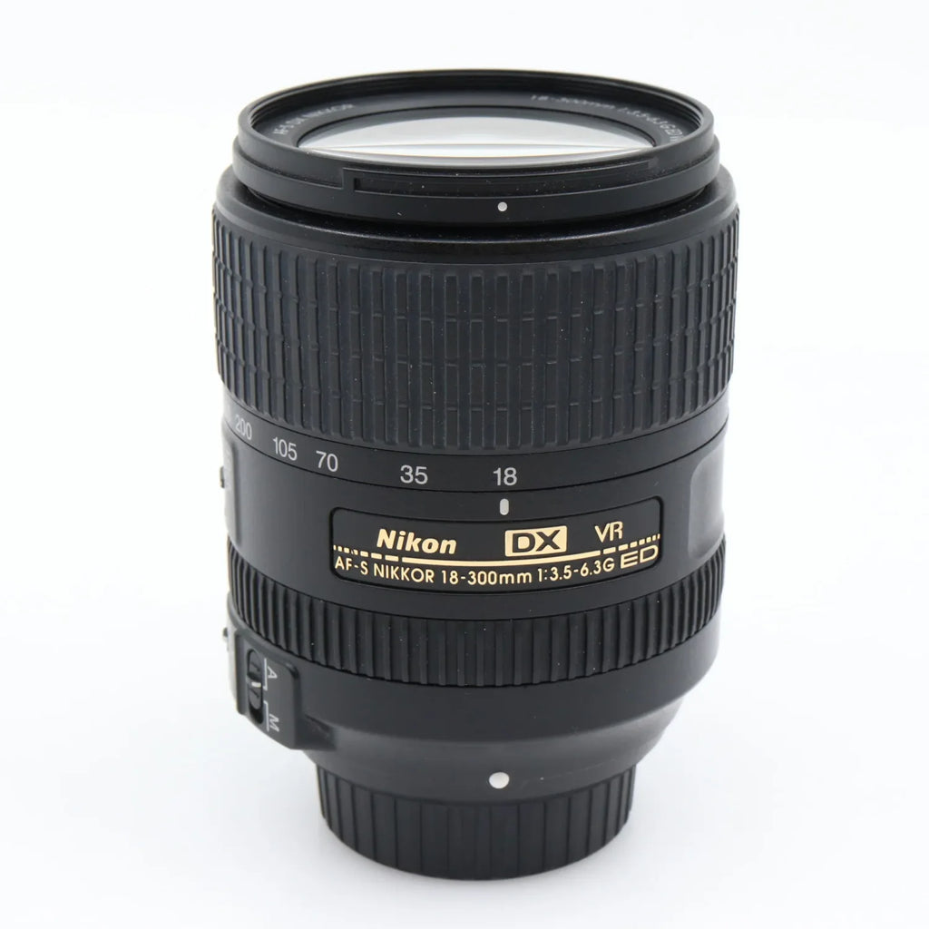 Nikon AF-S 18-300mm f/3.5-6.3G ED VR DX used