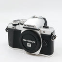 Olympus OM-D E-M10 mark II Gehäuse Gebraucht