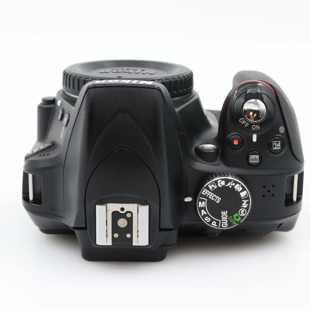 Nikon D3300 Gehäuse gebraucht