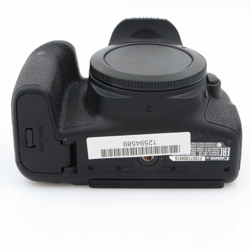 Canon EOS 77D body used