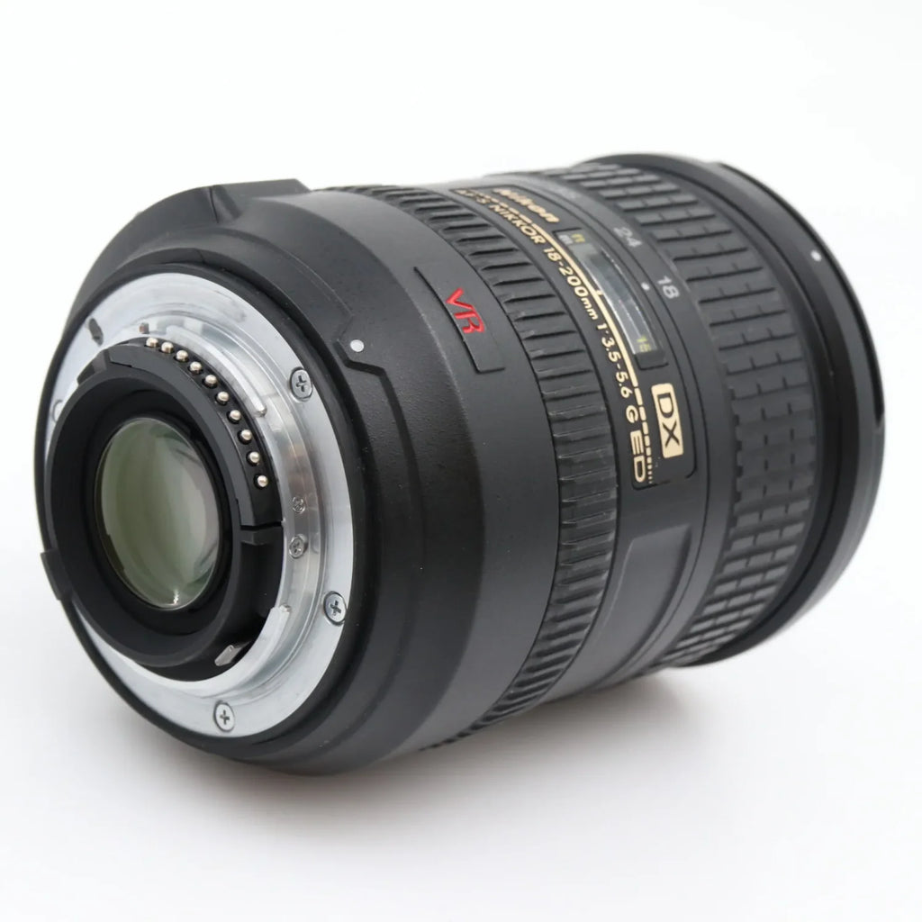 Nikon AF-S 18-200mm f/3.5-5.6G ED DX VR gebraucht