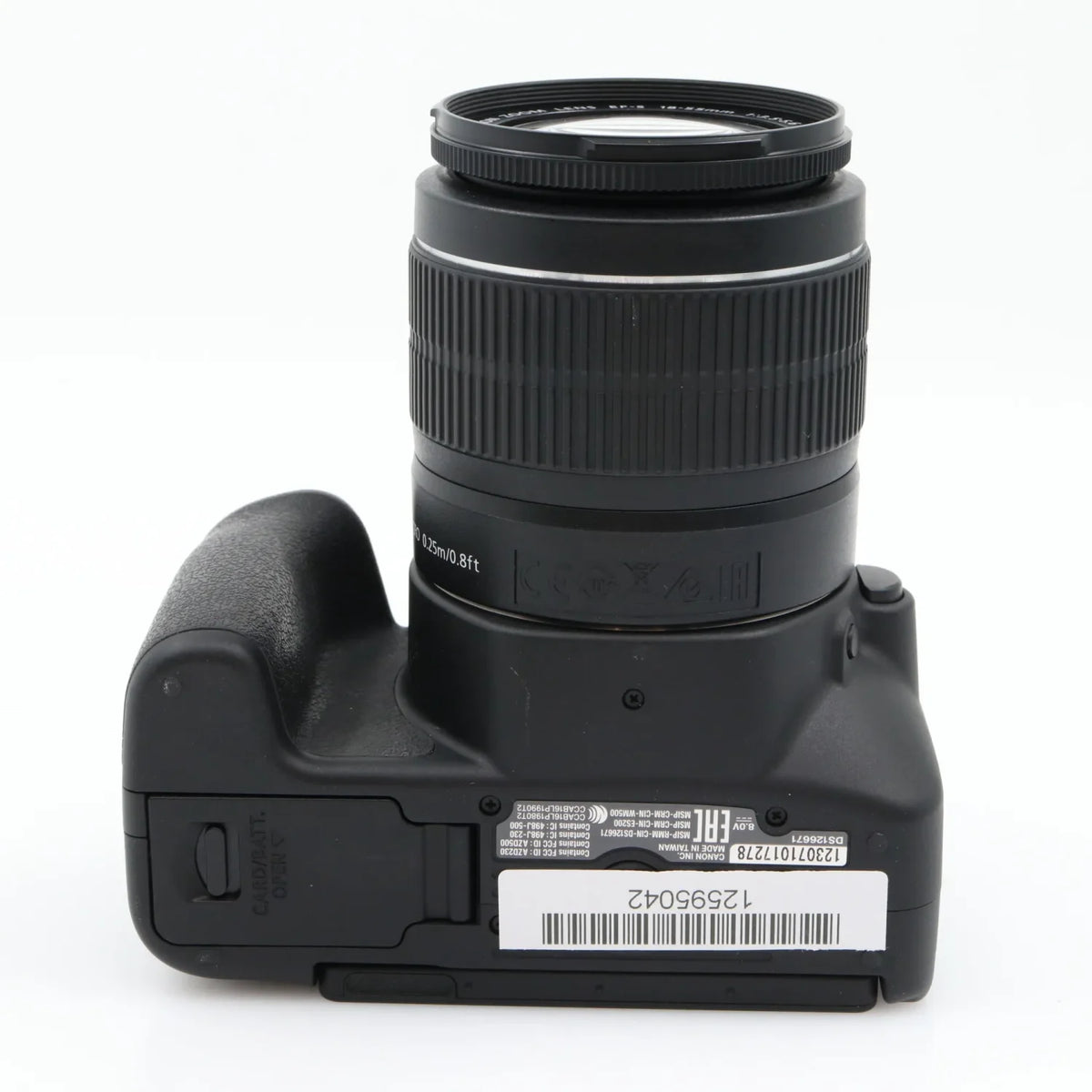 Canon EOS 200D + Canon EF-S 18-55mm f/3.5-5.6 III gebraucht