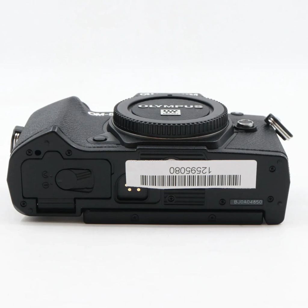 OM SYSTEM OM-5 body used