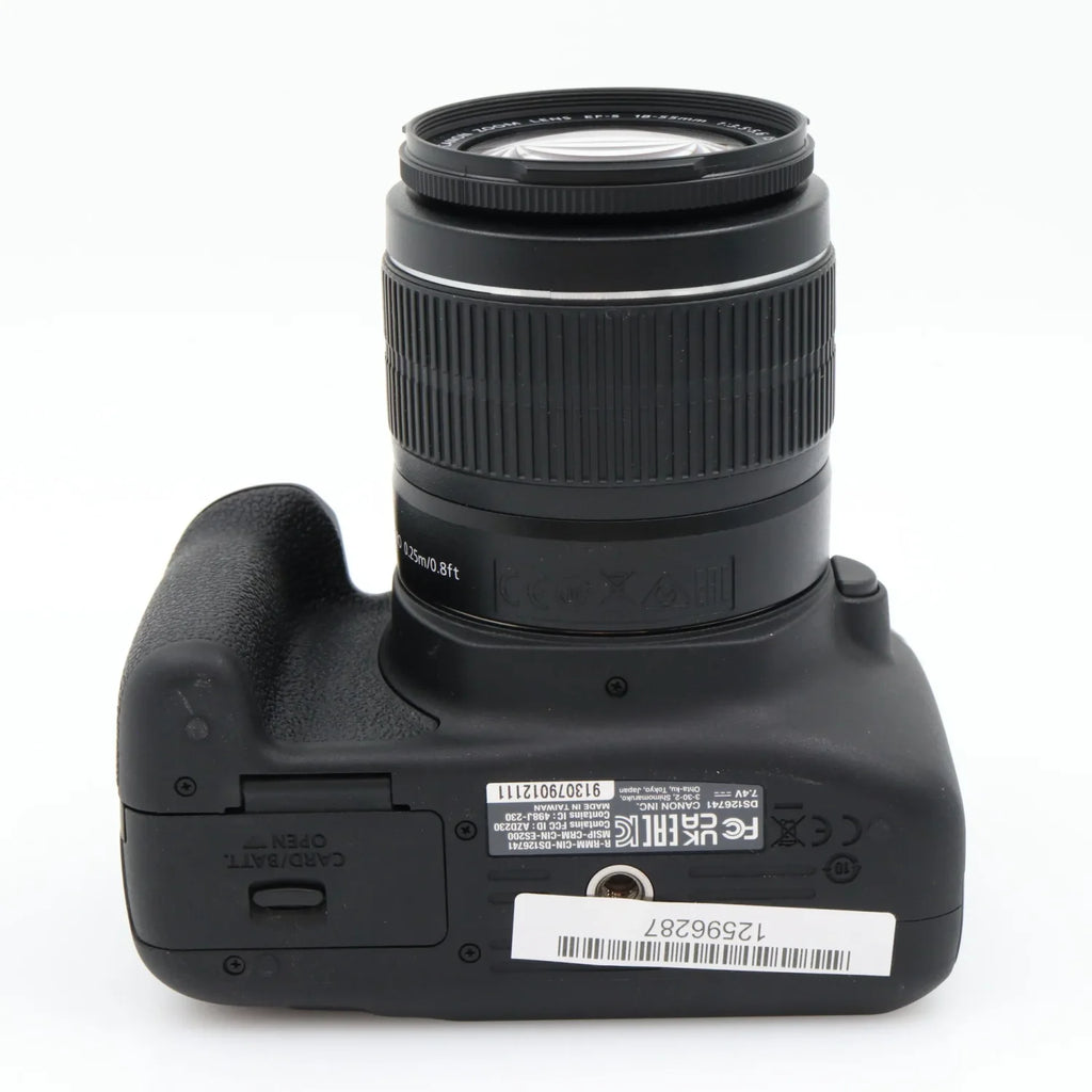 Canon EOS 2000D + EF-S 18-55mm f/3.5-5.6 IS II gebraucht