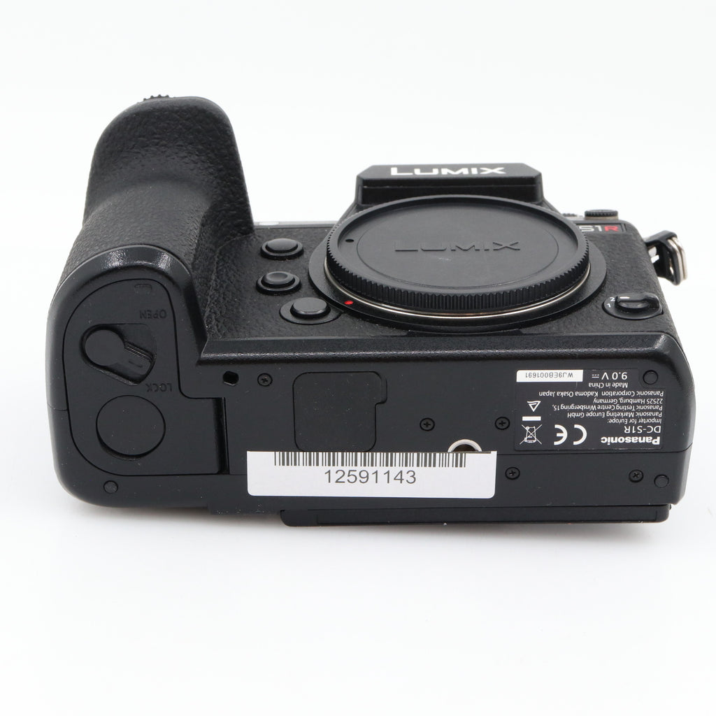 Panasonic Lumix DC-S1R body used