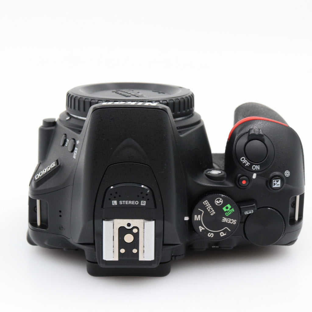 Nikon D5600 Gehäuse gebraucht