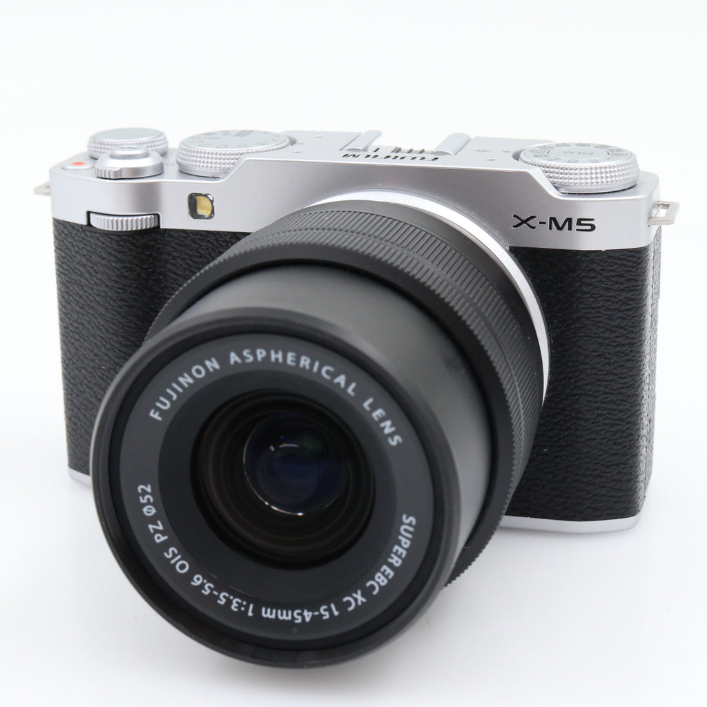 Fujifilm X-M5 silber + XC 15-45mm gebraucht