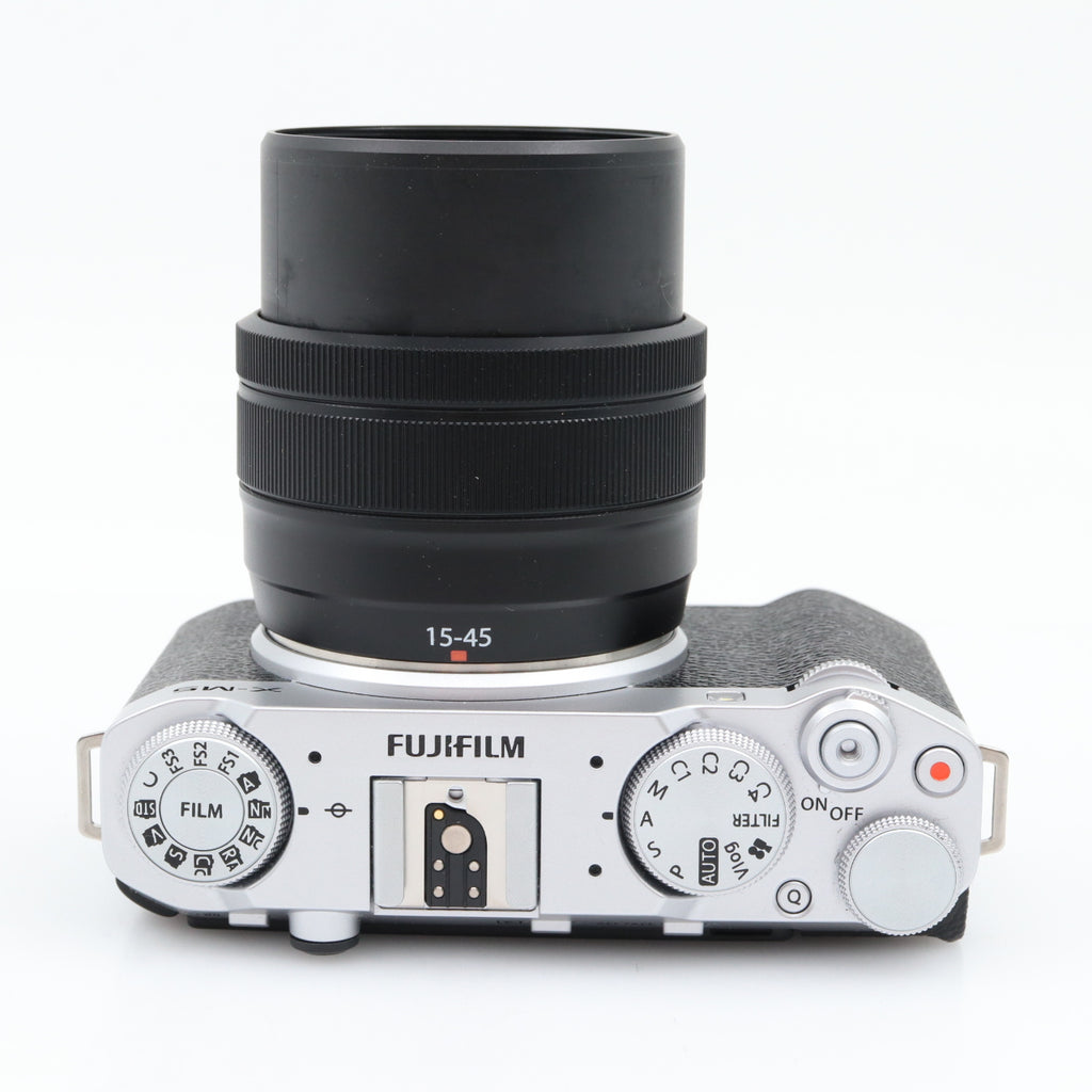 Fujifilm X-M5 silber + XC 15-45mm gebraucht
