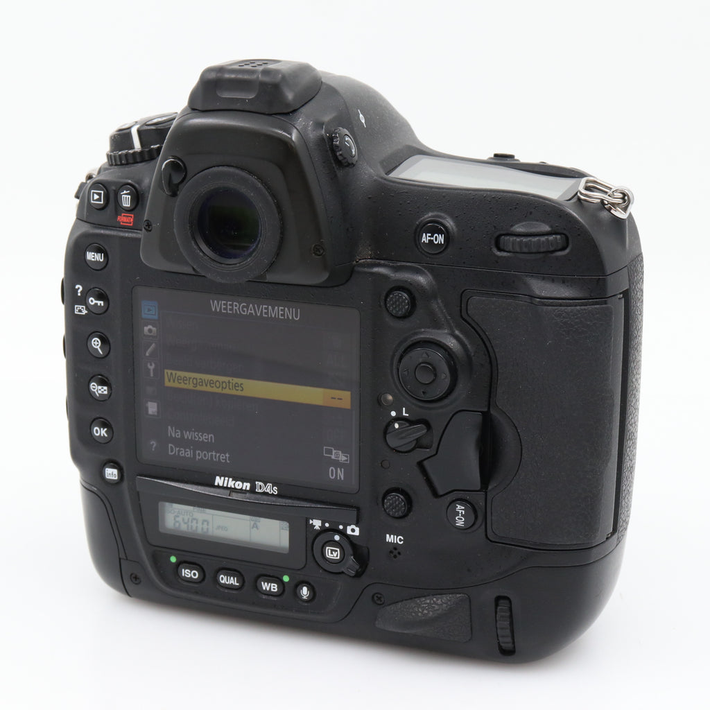 Nikon D4s body used