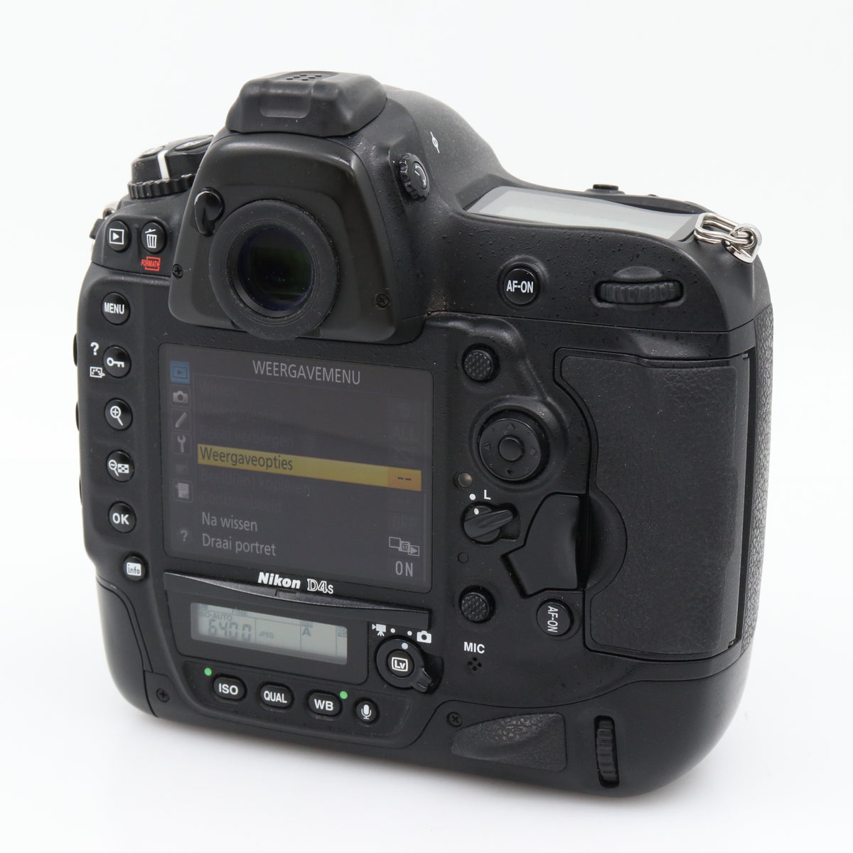 Nikon D4s body used